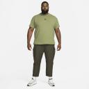 Nike - Sportswear Premium Essentials T-Shirt in Green