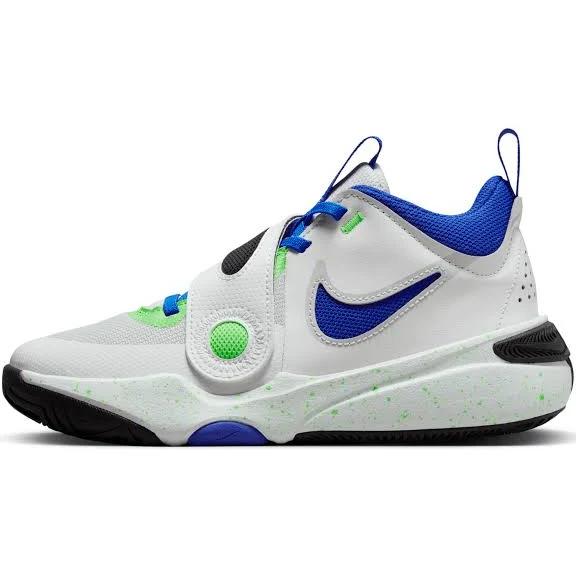 Nike Team Hustle D 11 Older Kids' Basketball Shoes - White