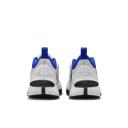Nike Team Hustle D 11 Older Kids' Basketball Shoes - White