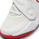 Nike Team Hustle D 11 Younger Kids' Shoes - White