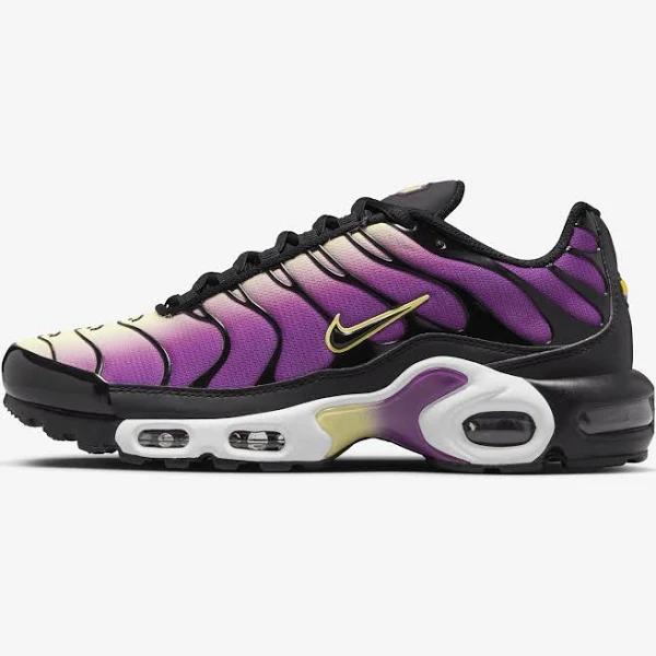 Nike Tuned Women Shoes - Black - Size: 6 - Foot Locker