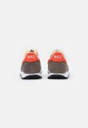 Nike Waffle Trainer 2 Moon Fossil Team Orange