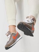 Nike Waffle Trainer 2 Moon Fossil Team Orange