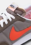 Nike Waffle Trainer 2 Moon Fossil Team Orange