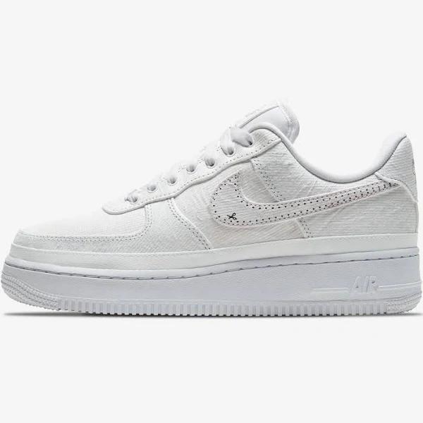 Nike Wmns Air Force 1 '07 LX 40.5