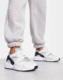 Nike Women's Air Huarache White/Obsidian - Size 11