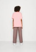 Nike Women's Sportswear Essentials T-Shirt Coral Chalk/White