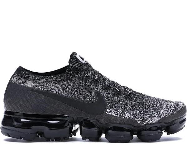 Nike Womens Air VaporMax Flyknit Black/White