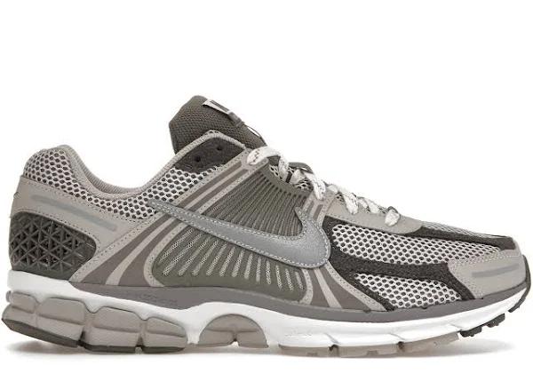 Nike Zoom Vomero 5 Iron Ore Flat Pewter