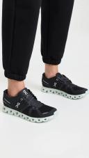 On Cloud 5 Black Trainers