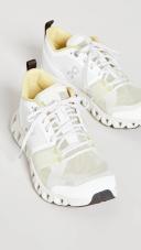 on Running Women's Cloud x Shift Vapor Acacia, 11