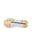 on Women's Cloud 5 Undyed, 10