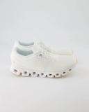 on Women's Cloud 5 Undyed, 11