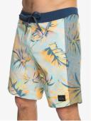 Quiksilver Highlite Arch 19" Boardshort in Blue Aqua 33