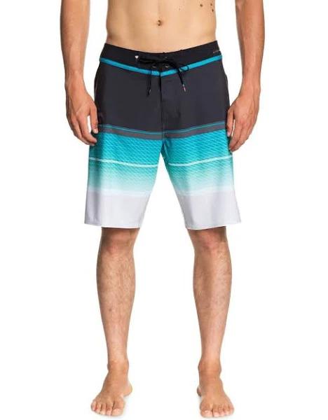 Quiksilver Highlite Arch 19" Boardshort in Blue Aqua 33