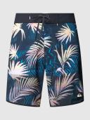 Quiksilver Highlite Scallop 19" Boardshorts in Black 33