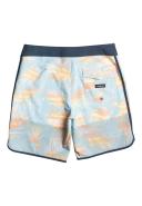 Quiksilver Highlite Scallop 19" Boardshorts in Sky Blue 36