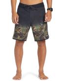 Quiksilver Highlite Scallop Boardshorts in Green 38