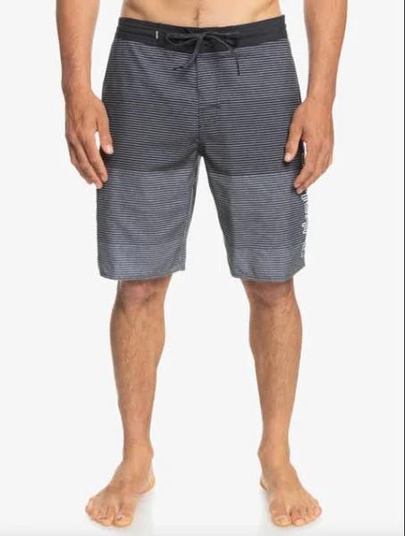 Quiksilver - Pointbreak Beachshort 20 - Size 33