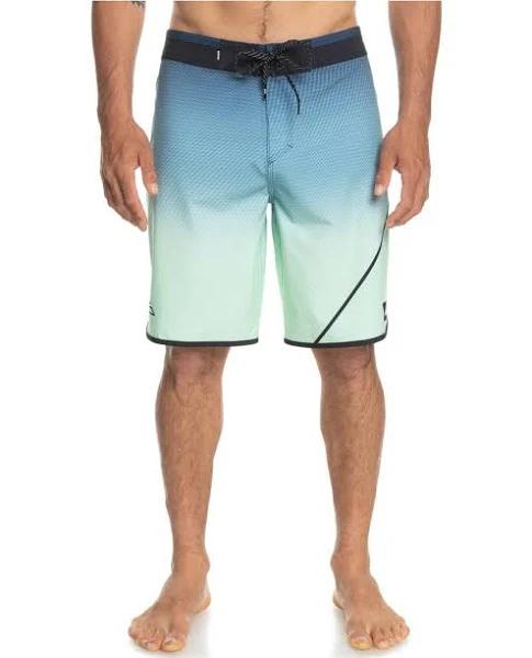 Quiksilver Surfsilk New Wave Boardshort '20 in Green 36
