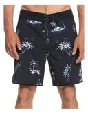 Quiksilver Surfsilk Scallop 18" Boardshort in Tarmac Black 28