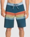 Quiksilver Surfsilk Slab Boardshort '20 in Blue 34