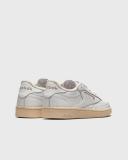 Reebok Women's Club C 85 Vintage Colour: Ftw White/Chalk/Infused