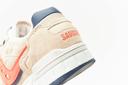 Saucony Shadow 5000 Shoes - Size 8.5 - beige/blue