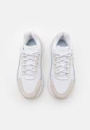 Shoes Sneakers Adidas Originals ZX 22 Boost HQ8677
