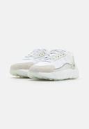 Shoes Sneakers Adidas Originals ZX 22 Boost HQ8677