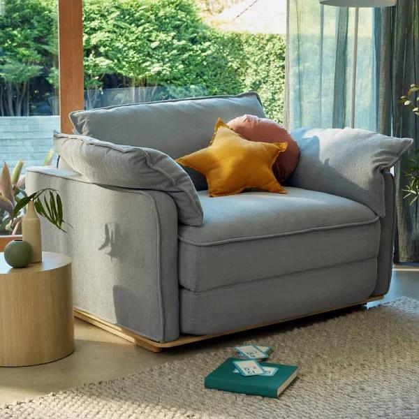 Single Cushy Sofa Bed in Tinny