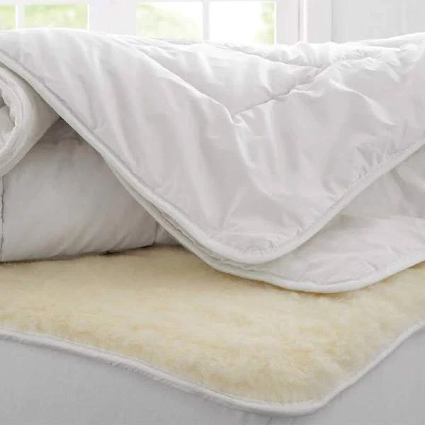 Snow Deluxe Wool Quilt by Sheridan