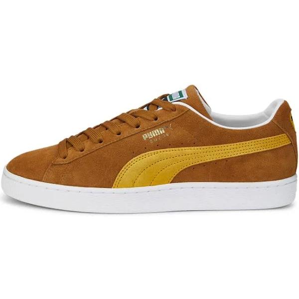 Suede Classic XXI Sneakers in Desert Tan/Tangerine/White, Size 7 by Puma