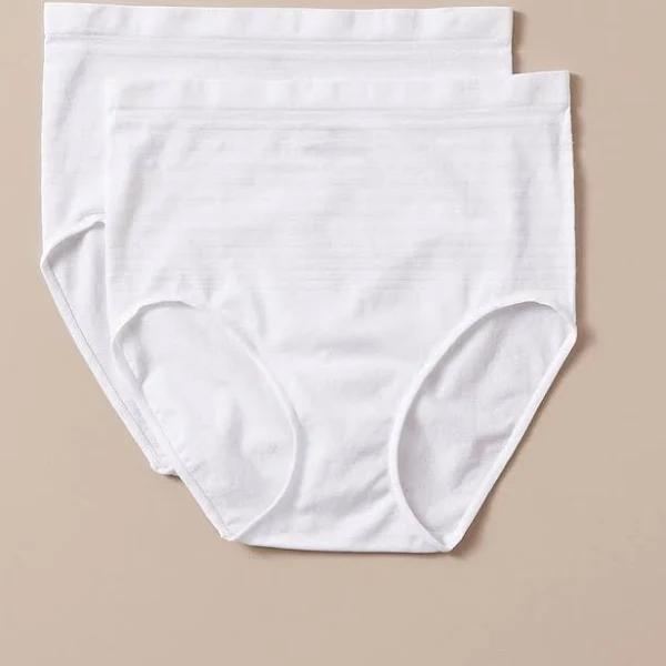 Target Woman 2 Pack Matte and Shine Seamfree Full Briefs; Style LFK29860 | White | Size 18