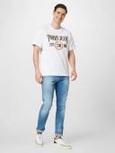 Tommy Jeans Luxe Logo T-Shirt in White