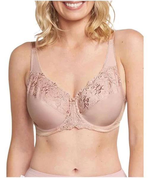 Triumph Embroidered Minimiser Bra