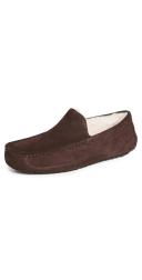 UGG Ascot Suede Slipper