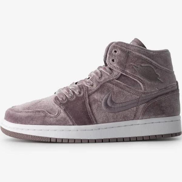 Air Jordan 1 Mid SE Purple Velvet (Women's)