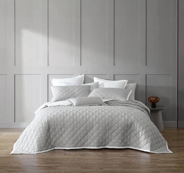 Logan and Mason Essex Bedspread Pewter