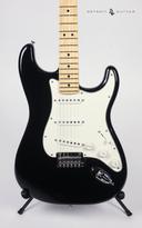 Fender Player Stratocaster (Maple Fingerboard, Black)