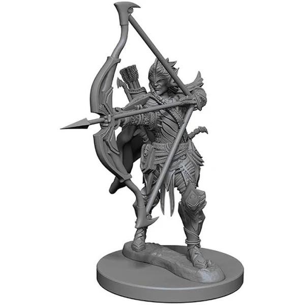 Pathfinder - Deep Cuts Unpainted Miniatures (Elf Male Fighter)