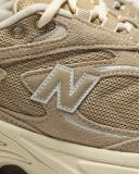 New Balance 725 Incense Bone