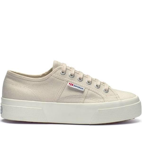 Superga 2740 Platform Sneakers in Beige Light Beige 36