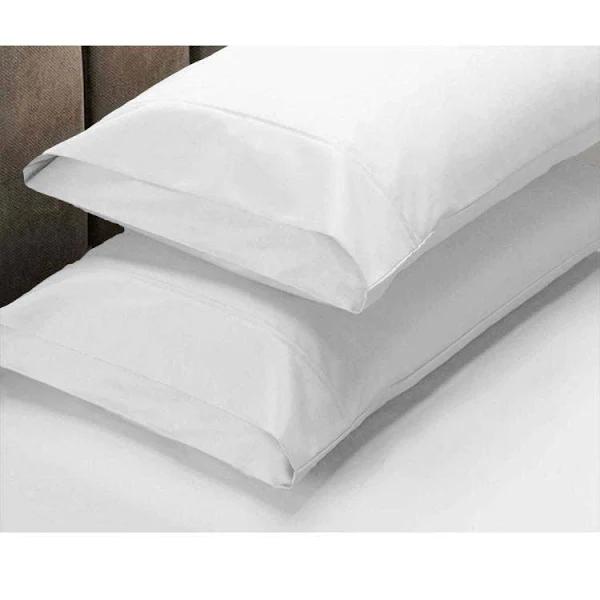 Danoz Direct - Apartmento 225TC Fitted Sheet Set King White Plus 2 Pillowcases