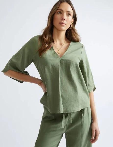 Katies - Womens Tops - V-Neck Woven Top with Elbow Lenght Sleeves