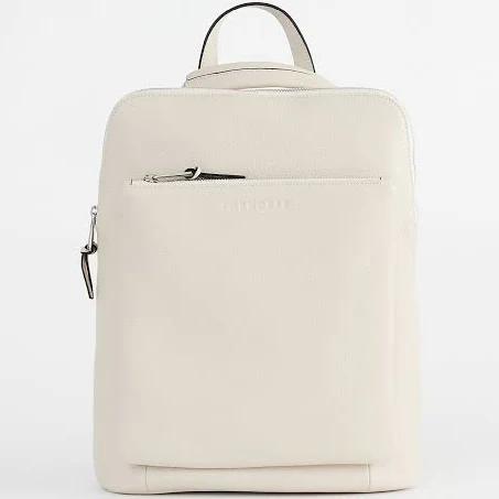 Backpack in Oat Leather