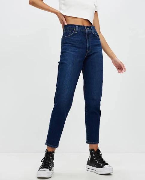 Levis Womens High Waisted Mom Jeans Winter Cloud / 27 / 25