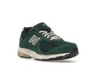 New Balance Green 2002R Sneakers