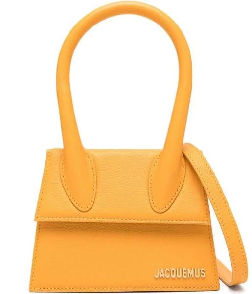 Jacquemus Le Chiquito Moyen Bag