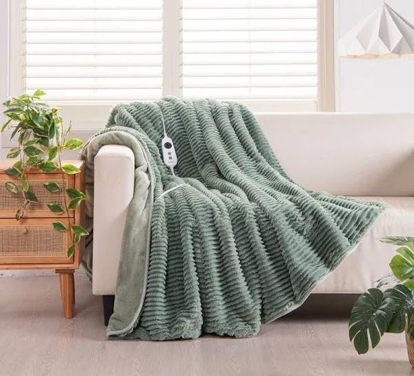 Eyelash Reversible 200 x 180cm Heated Throw